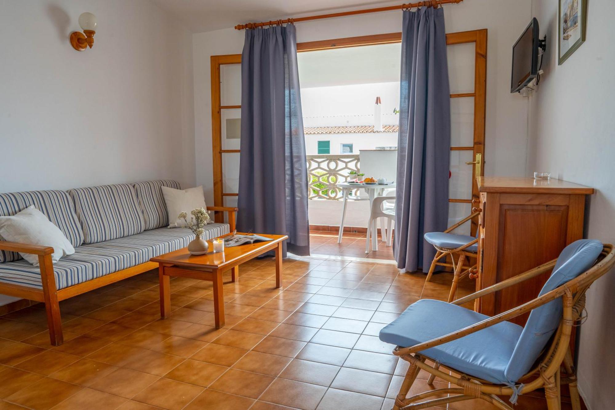 Apartamentos Sa Caleta Luaran gambar